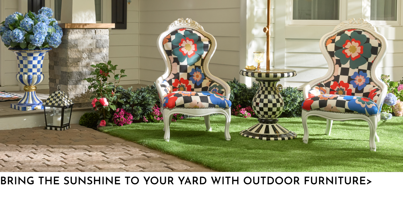 Bring sunshine to your yard with outdoor furniture